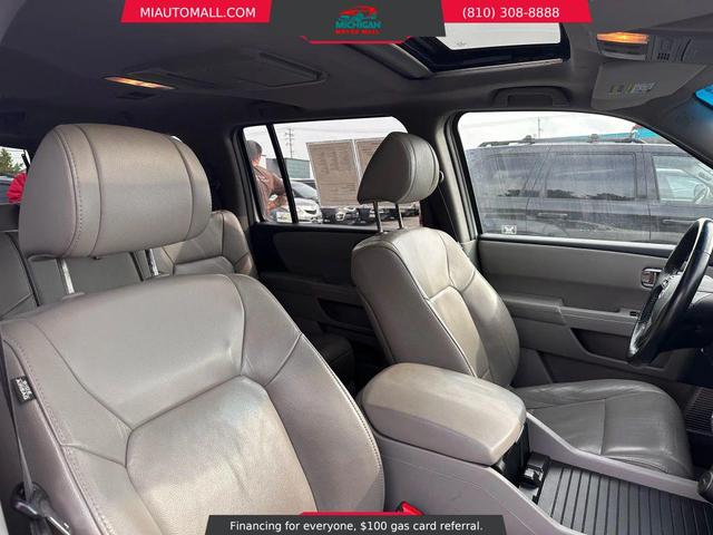 Photo of 2012 Taffeta White Honda Pilot