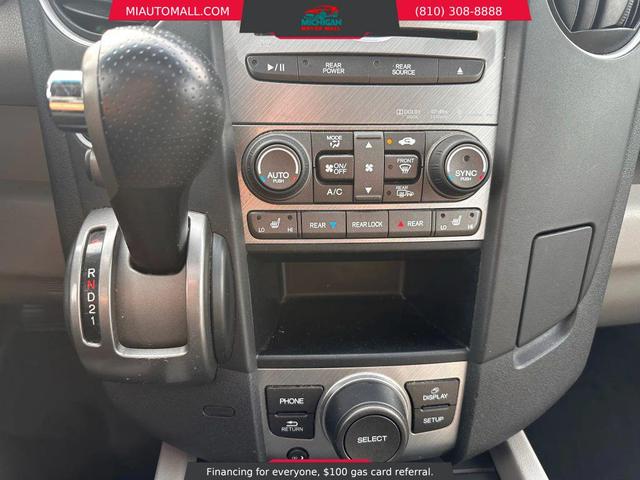 Photo of 2012 Taffeta White Honda Pilot