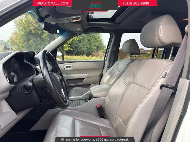 Photo of 2012 Taffeta White Honda Pilot