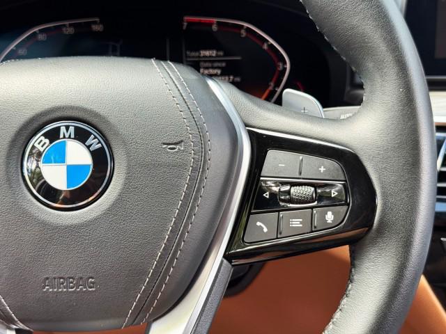 Photo of 2022 Alpine White BMW 530