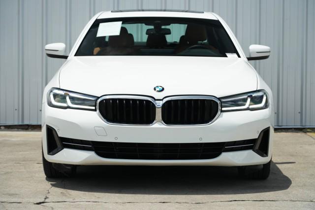 Photo of 2022 Alpine White BMW 530