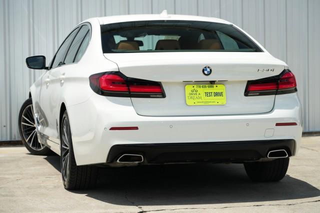 Photo of 2022 Alpine White BMW 530