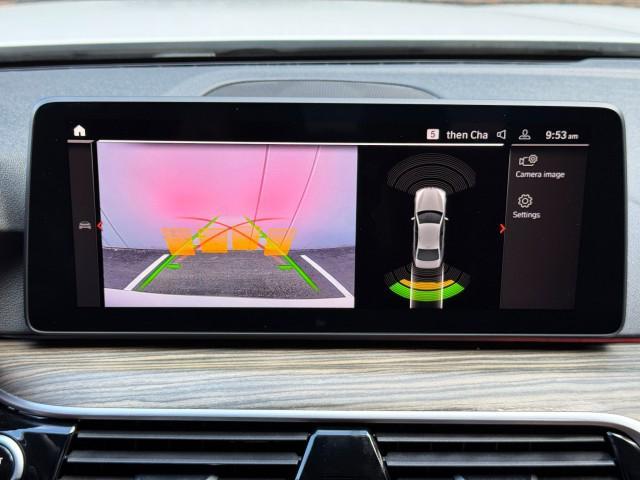 Photo of 2022 Alpine White BMW 530