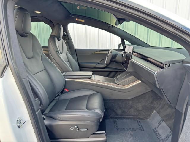 Photo of 2022 Pearl White Multi-Coat Tesla Model X