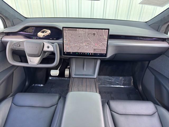 Photo of 2022 Pearl White Multi-Coat Tesla Model X