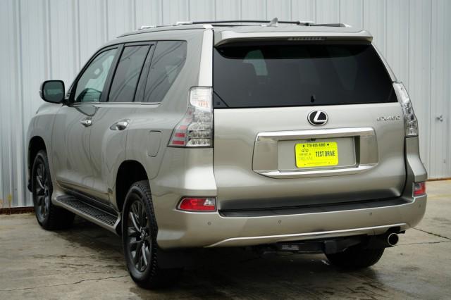 Photo of 2023 Atomic Silver Lexus GX 460