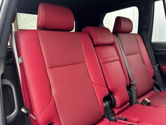 Photo of 2023 Atomic Silver Lexus GX 460