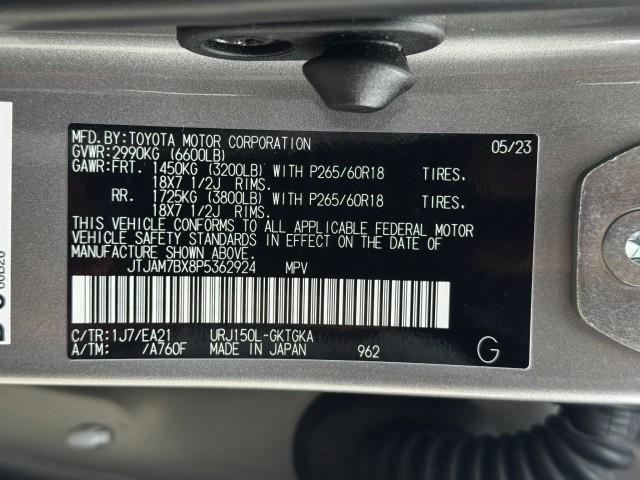 Photo of 2023 Atomic Silver Lexus GX 460