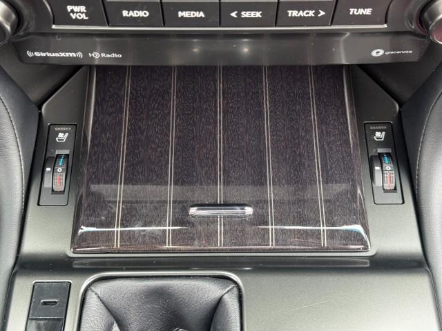 Photo of 2023 Atomic Silver Lexus GX 460