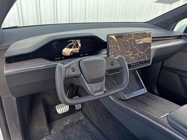 Photo of 2022 Pearl White Multi-Coat Tesla Model X