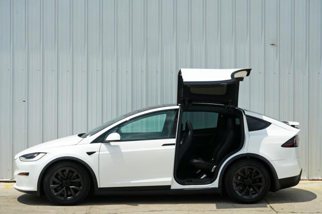 Photo of 2022 Pearl White Multi-Coat Tesla Model X