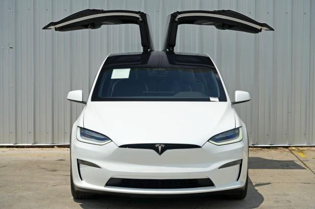 Photo of 2022 Pearl White Multi-Coat Tesla Model X