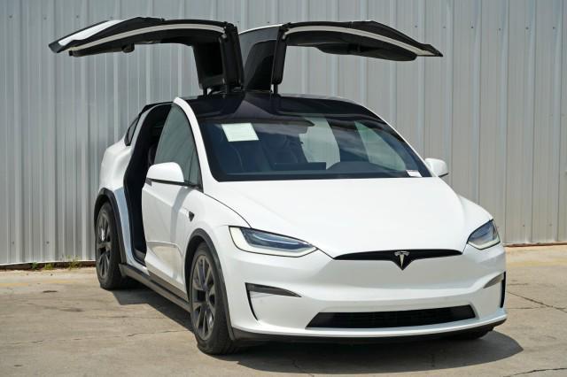 Photo of 2022 Pearl White Multi-Coat Tesla Model X