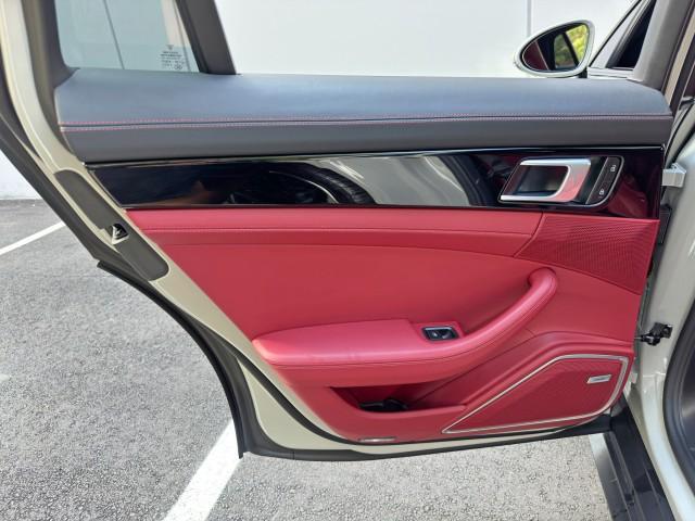 Photo of 2022 Chalk Porsche Panamera