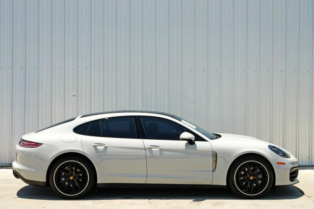 Photo of 2022 Chalk Porsche Panamera