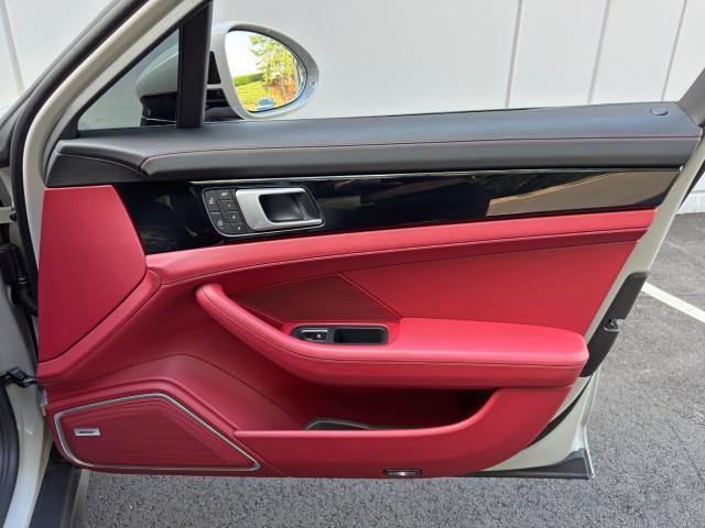 Photo of 2022 Chalk Porsche Panamera