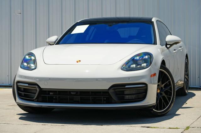 Photo of 2022 Chalk Porsche Panamera