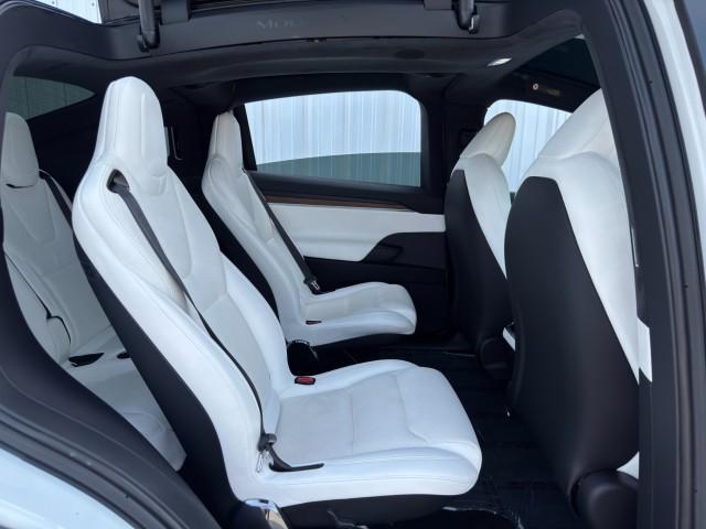 Photo of 2022 Pearl White Multi-Coat Tesla Model X