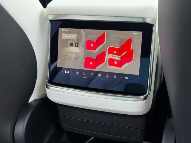 Photo of 2022 Pearl White Multi-Coat Tesla Model X