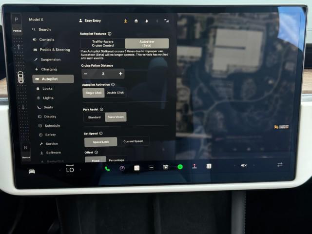 Photo of 2022 Pearl White Multi-Coat Tesla Model X