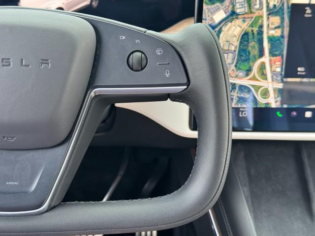 Photo of 2022 Pearl White Multi-Coat Tesla Model X