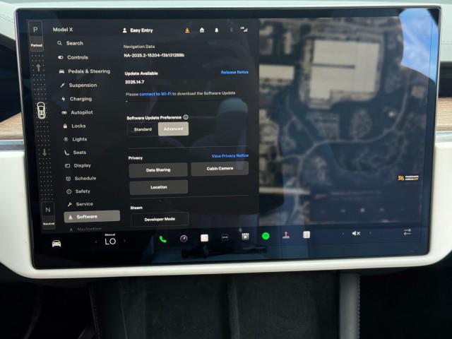 Photo of 2022 Pearl White Multi-Coat Tesla Model X