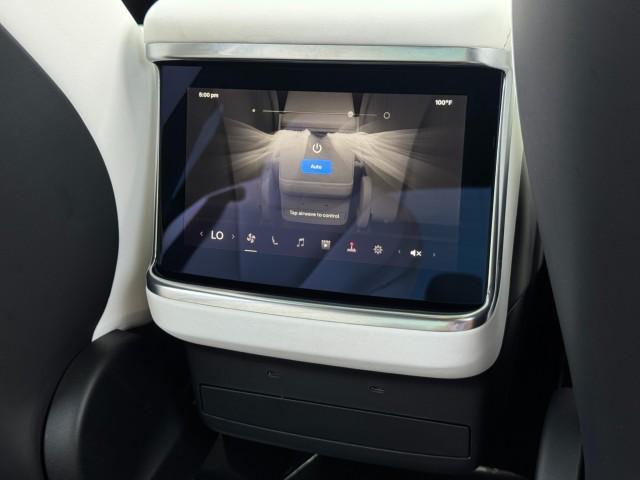 Photo of 2022 Pearl White Multi-Coat Tesla Model X