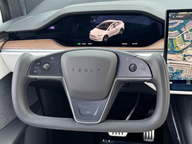 Photo of 2022 Pearl White Multi-Coat Tesla Model X