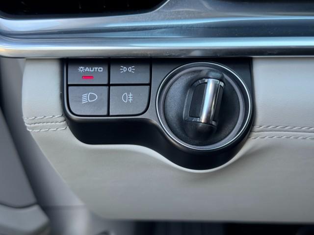 Photo of 2022 Carrara White Metallic Porsche Panamera