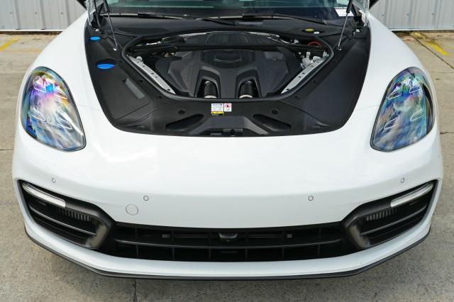 Photo of 2022 Carrara White Metallic Porsche Panamera