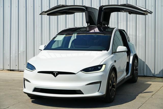 Photo of 2024 Pearl White Multi-Coat Tesla Model X