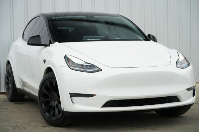 Photo of 2020 Pearl White Multi-Coat Tesla Model Y