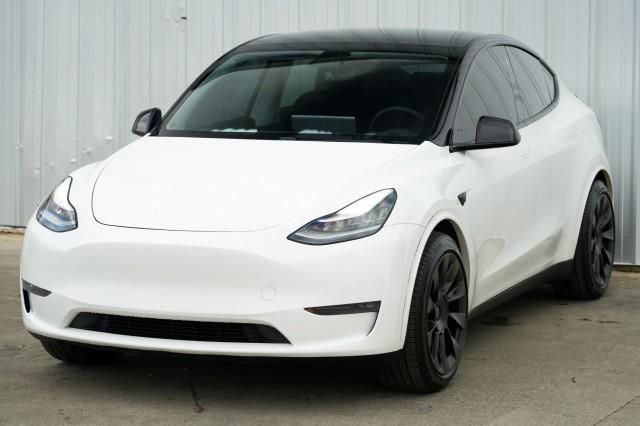 Photo of 2020 Pearl White Multi-Coat Tesla Model Y
