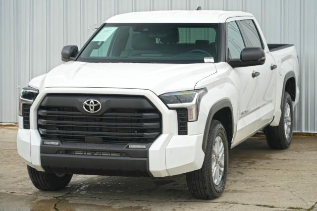 Photo of 2025 Ice Cap Toyota Tundra