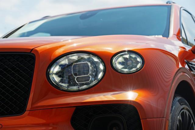 Photo of 2021 Orange Flame Bentley Bentayga