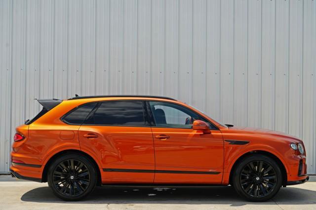 Photo of 2021 Orange Flame Bentley Bentayga