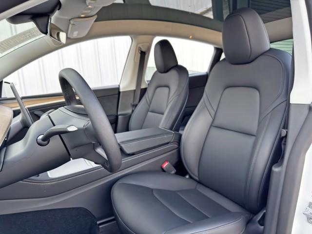 Photo of 2025 Pearl White Multi-Coat Tesla Model Y