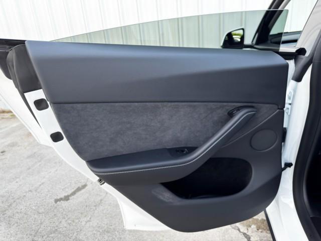 Photo of 2025 Pearl White Multi-Coat Tesla Model Y