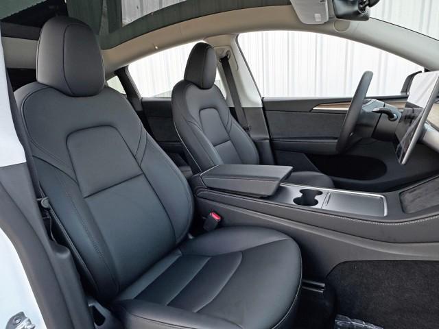 Photo of 2025 Pearl White Multi-Coat Tesla Model Y