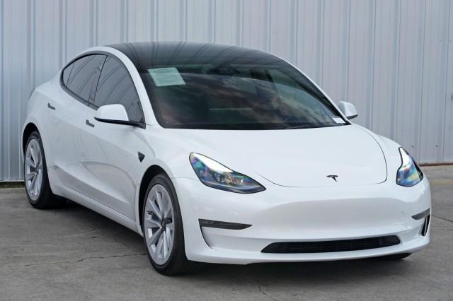 Photo of 2023 Pearl White Multi-Coat Tesla Model 3