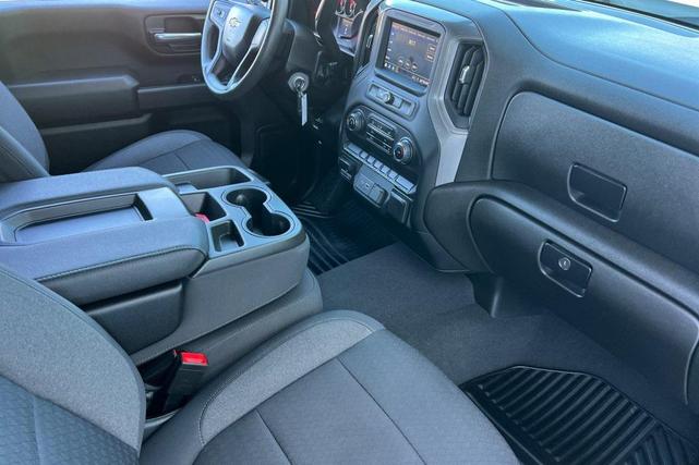 Photo of 2023 Summit White Chevrolet Silverado 2500