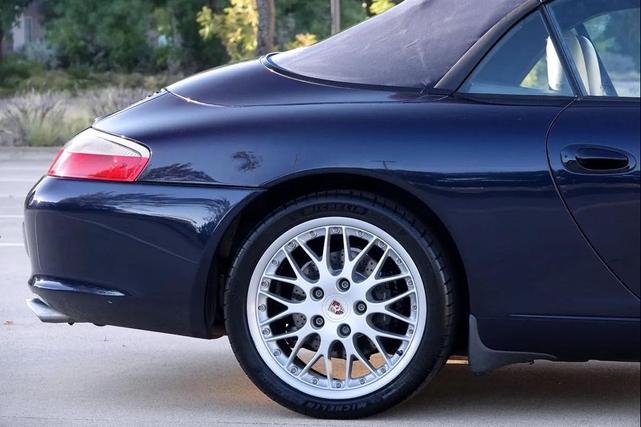 Photo of 2004  Porsche 911