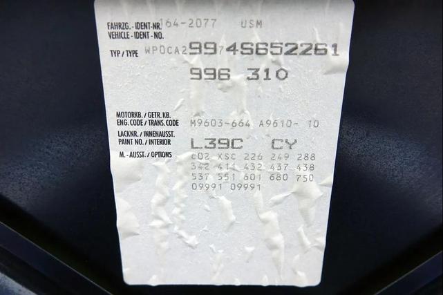 Photo of 2004  Porsche 911
