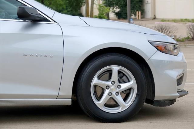 Photo of 2018 Silver Chevrolet Malibu