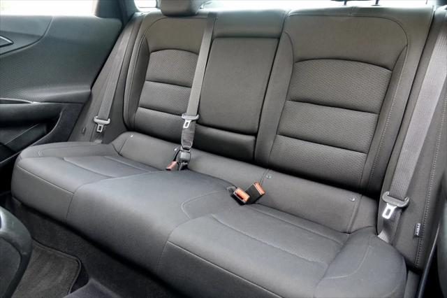 Photo of 2018 Silver Chevrolet Malibu