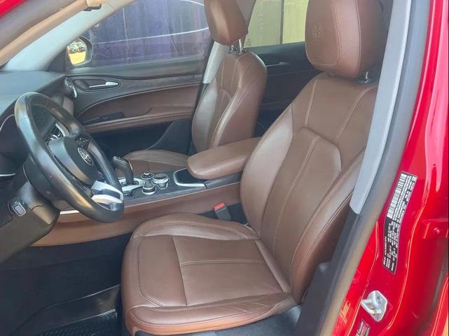 Photo of 2021 Red Alfa Romeo Stelvio