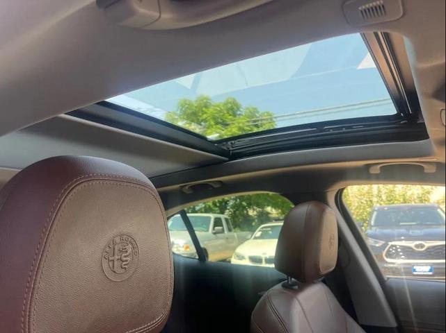 Photo of 2021 Red Alfa Romeo Stelvio