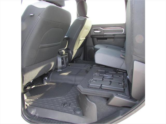 Photo of 2022 White RAM 2500