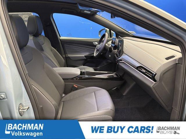Photo of 2025 Arctic Blue Metallic Volkswagen ID.4