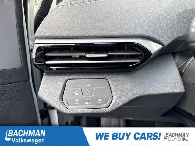 Photo of 2025 Opal White Pearl W / Black Roof Volkswagen ID.4